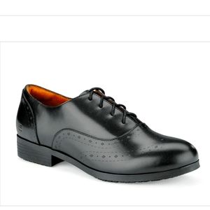 Kora Non-Slip Wingtips